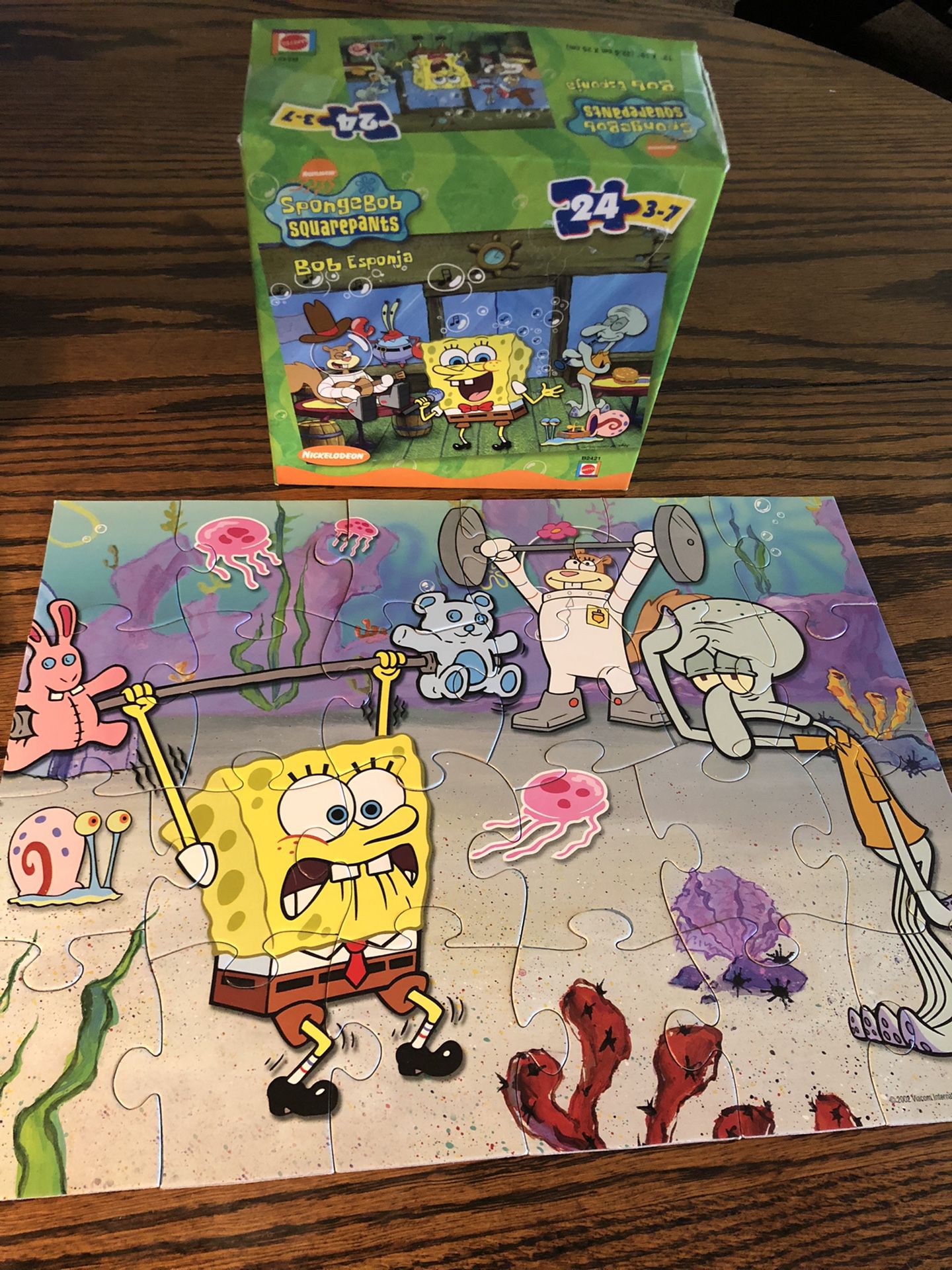 Soongebob puzzle with sandy, Gary, jelly fish and squidward in Bikini Bottom - fun for children! family game night!