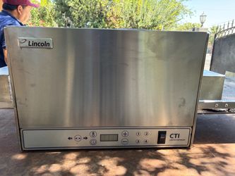 Commercial pizza oven Lincoln Impinger CTI 2501 Countertop Conveyor Oven 208V Digital Commercial