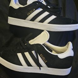adidas gazelle woman