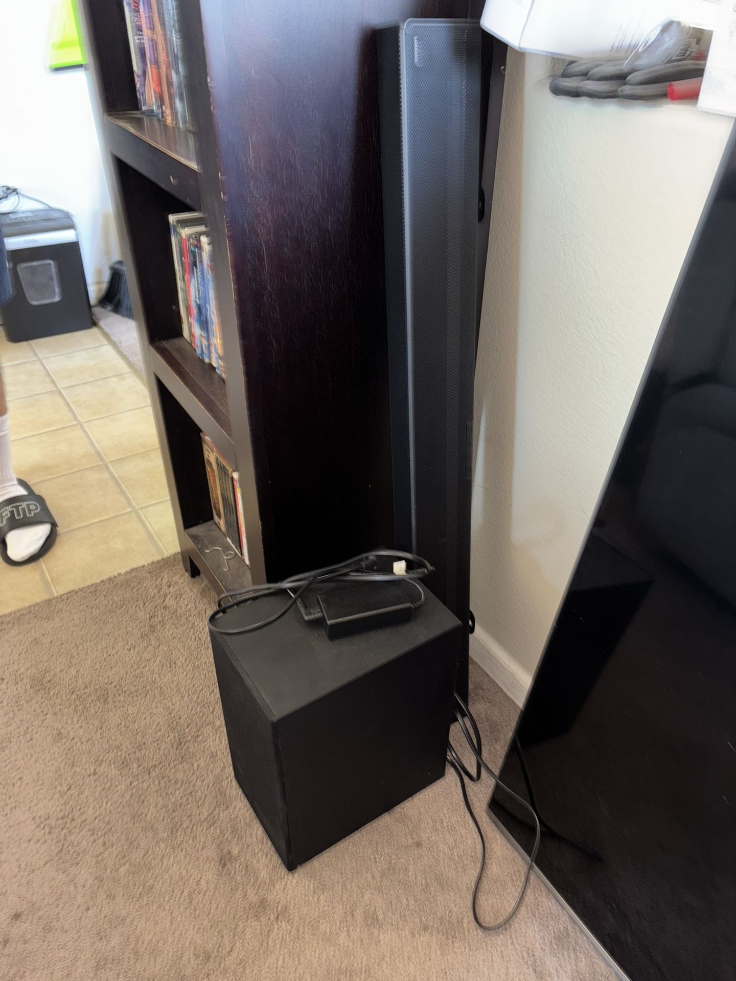 Samsung Soundbar & Woofer