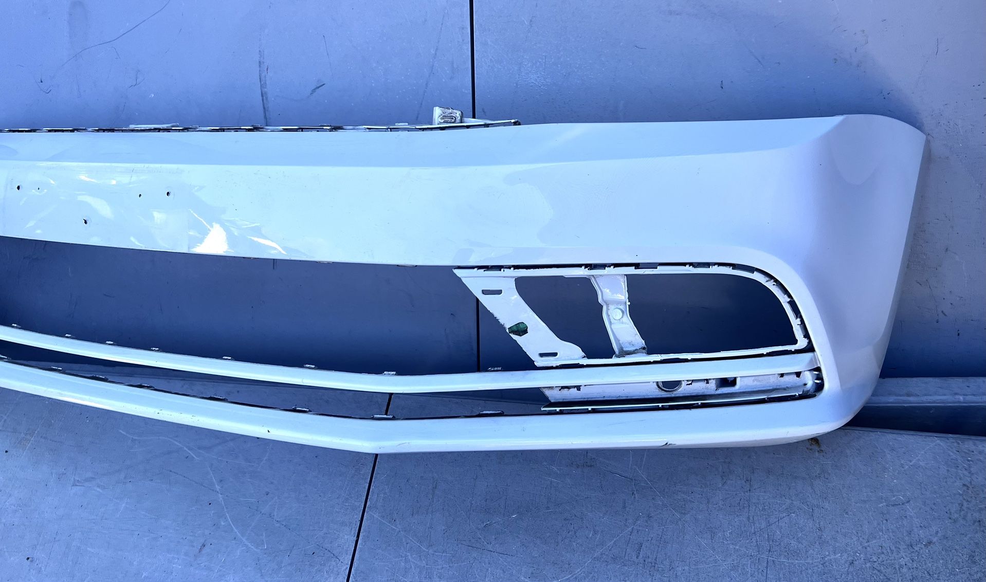 ✅ 2015 2016 2017 VOLKSWAGEN JETTA FRONT BUMPER COVER WHITE ORIGINAL