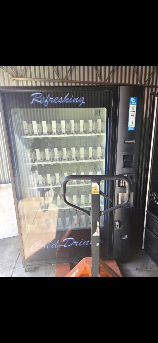 Glass Front Vending Machine
