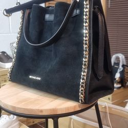 Michael Kors Mina  size L.110$