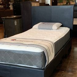 Twin Platform Bed Plus Twin Plush Mattress (free Delivery )