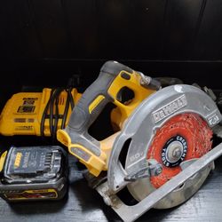 60v Flex Volt 7.25" Skill Saw DeWalt Flex Volt 6.0ah Battery And Charger