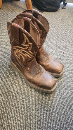 13 Brown Cody James Leather Western Work Boots