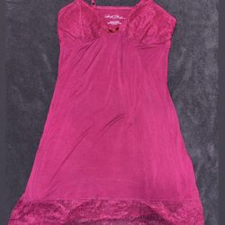 marilyn monroe hot pink lace sleepwear!