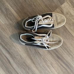 Vans Women’s Shows Size 8