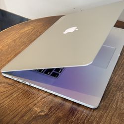 MacBook Pro 15” Retina Core I7, 16GB RAM 500GB SSD $375