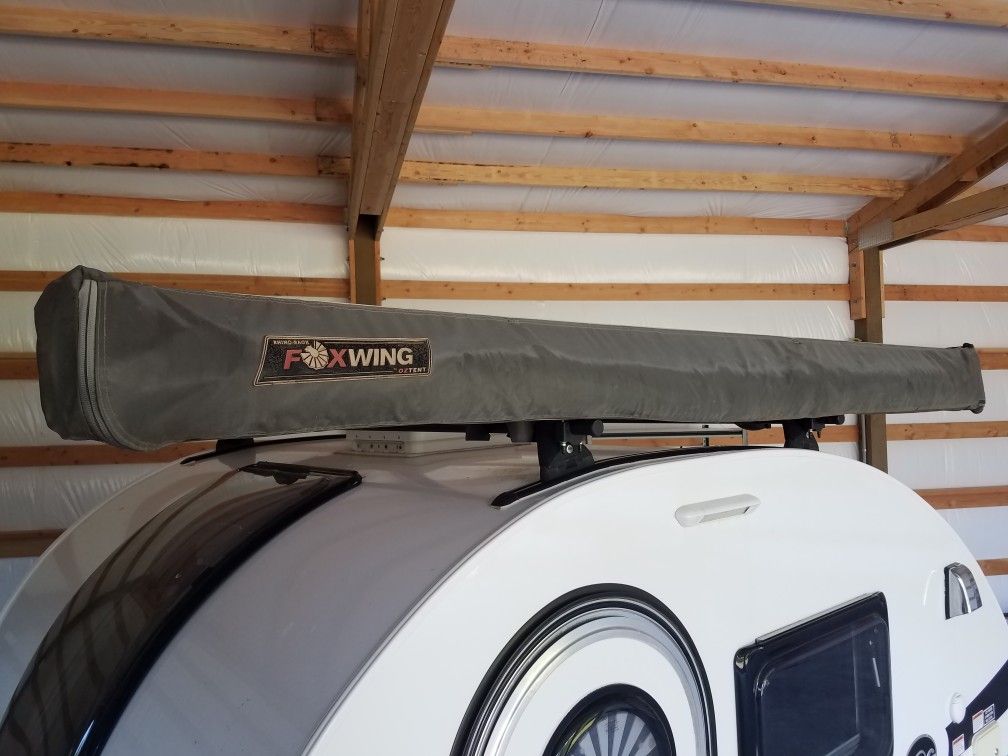 Rhino-Rack FoxWing Awning