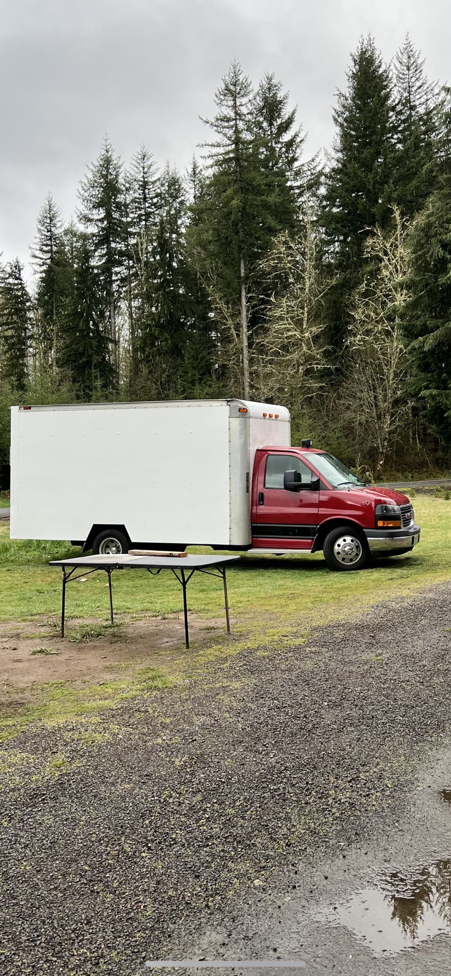 2016 GMC Savana Cargo