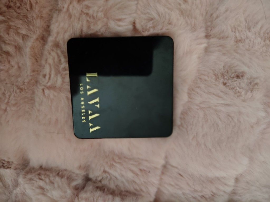 Lavaa Beauty Illuminator