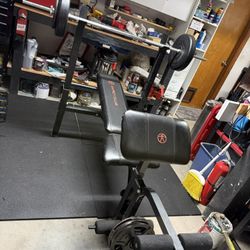 Weight Bench With 100lbs Of Weights 