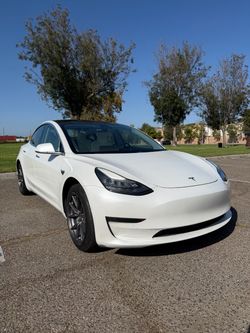 Tesla model 3 2020