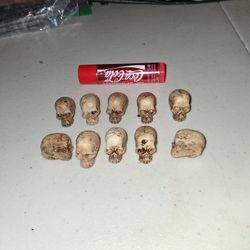 Tim Holtz Ideaology Halloween Half Skulls