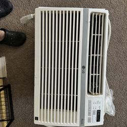 LG Air Conditioner Built In WiFi