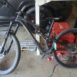 2020 SPECIALIZED STUMPJUMPER EVO BIKE  
