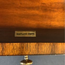 Classic Wood Vitrine Cabinet