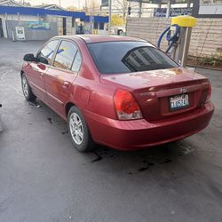 2004 Hyundai Elantra 