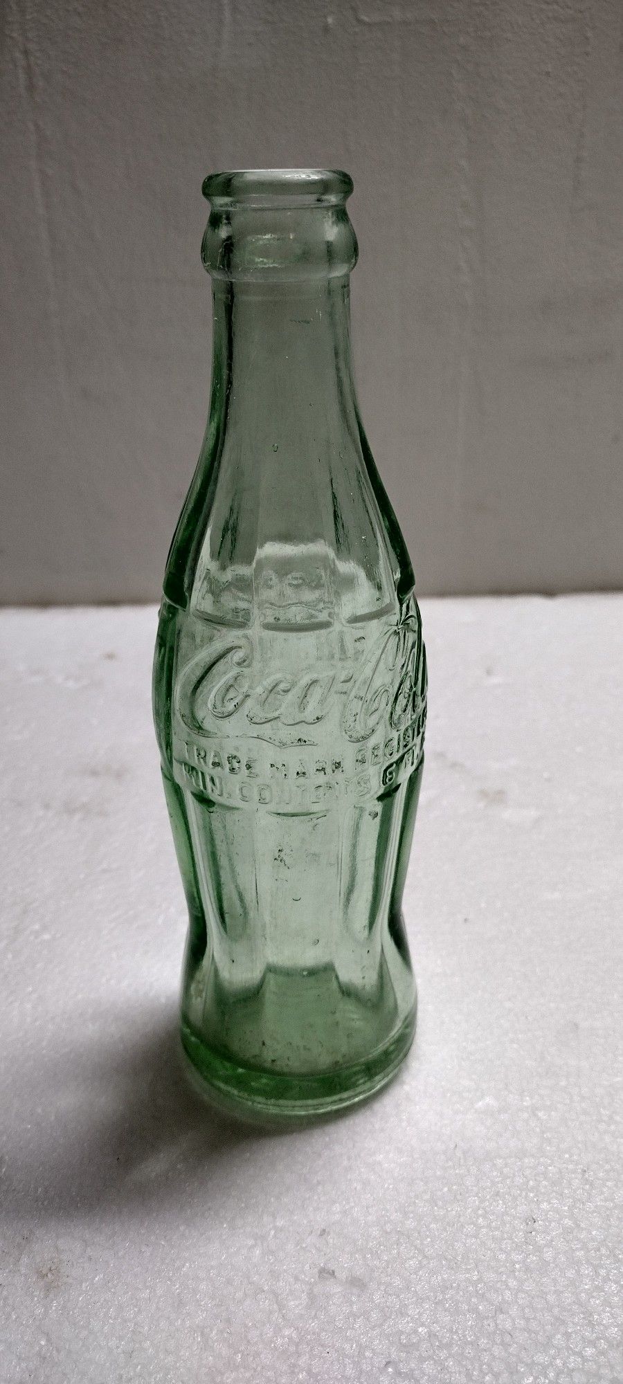 Antique 1930,s coke cola bottle no issues in very good condition made in Texas