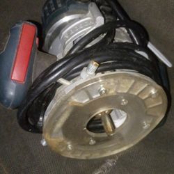 Bosch Plunge Router With Bits