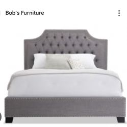 Queen bedframe
