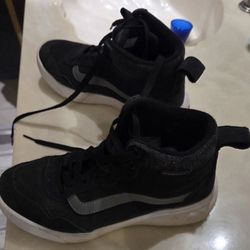 Vans Women's Range Exp Hi Vansguard Sneaker, Suede Black Pewter,