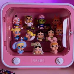 Crybaby Powerpuff Girls Series with TV set