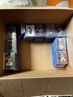 Sports cards lot