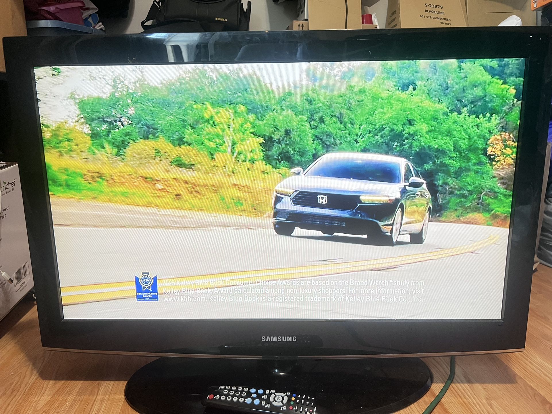 Samsung TV LN37A450C1D