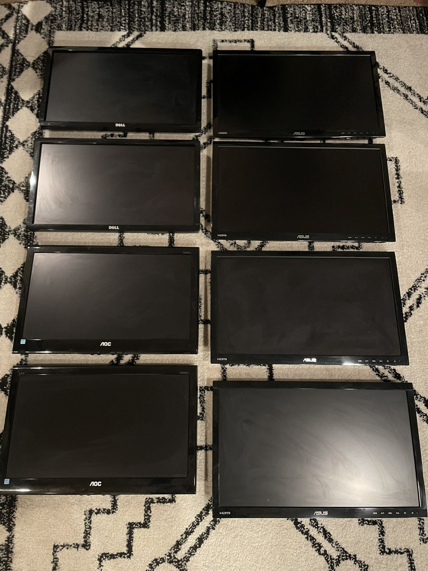 8 Computer Monitors 4 ASUS, 2 Dell, 2 AOC