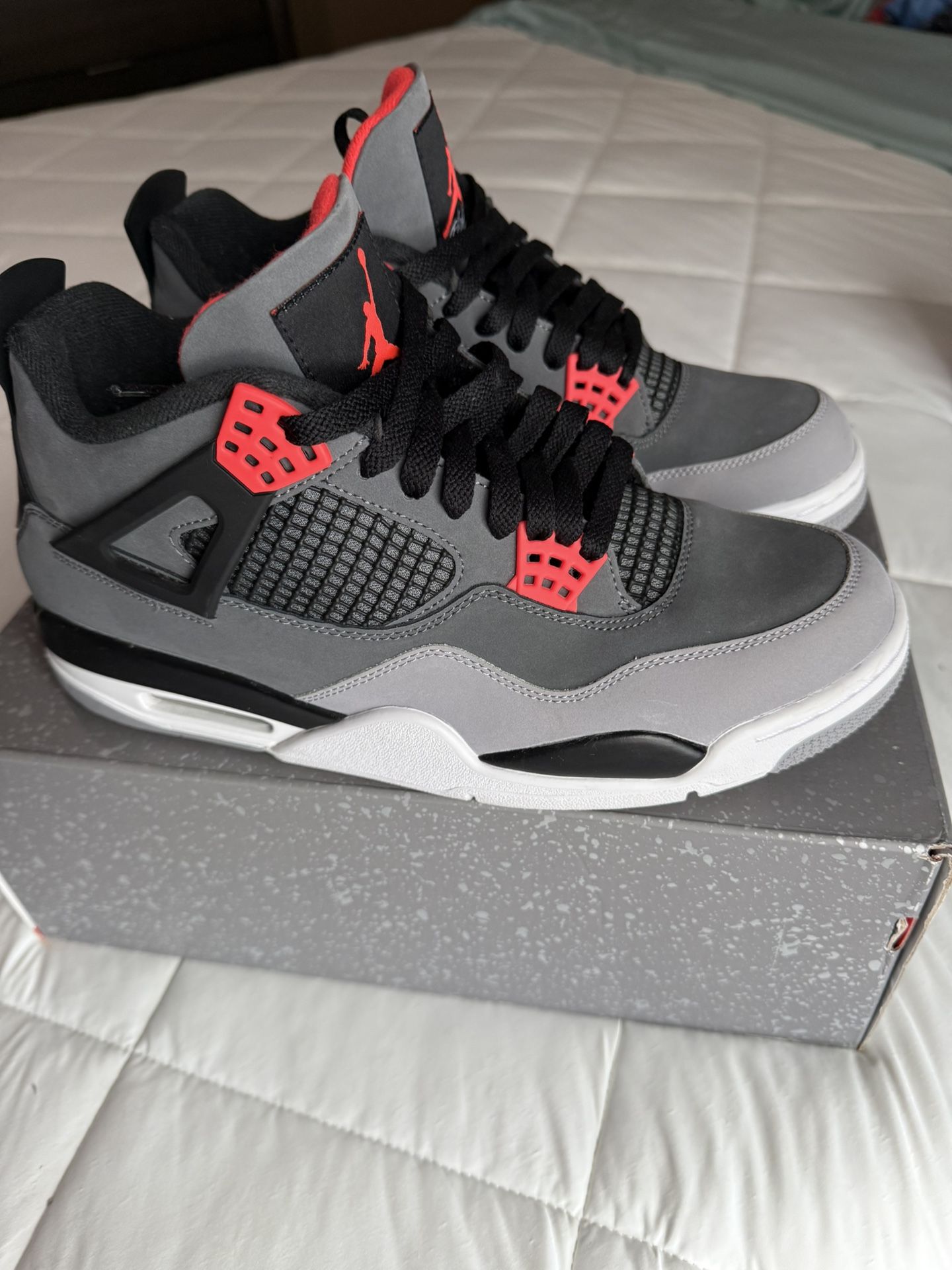 Jordan 4 Retro Infrared