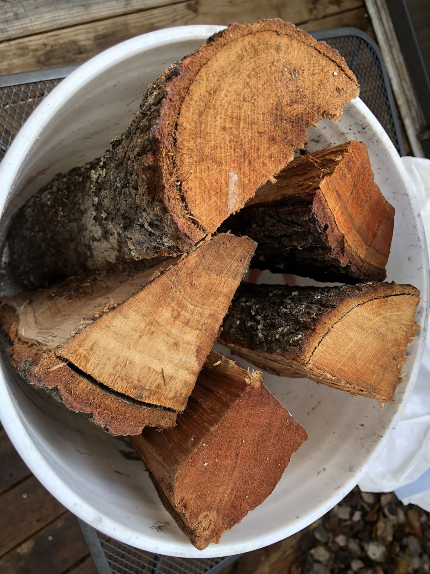 5 FREE wood logs