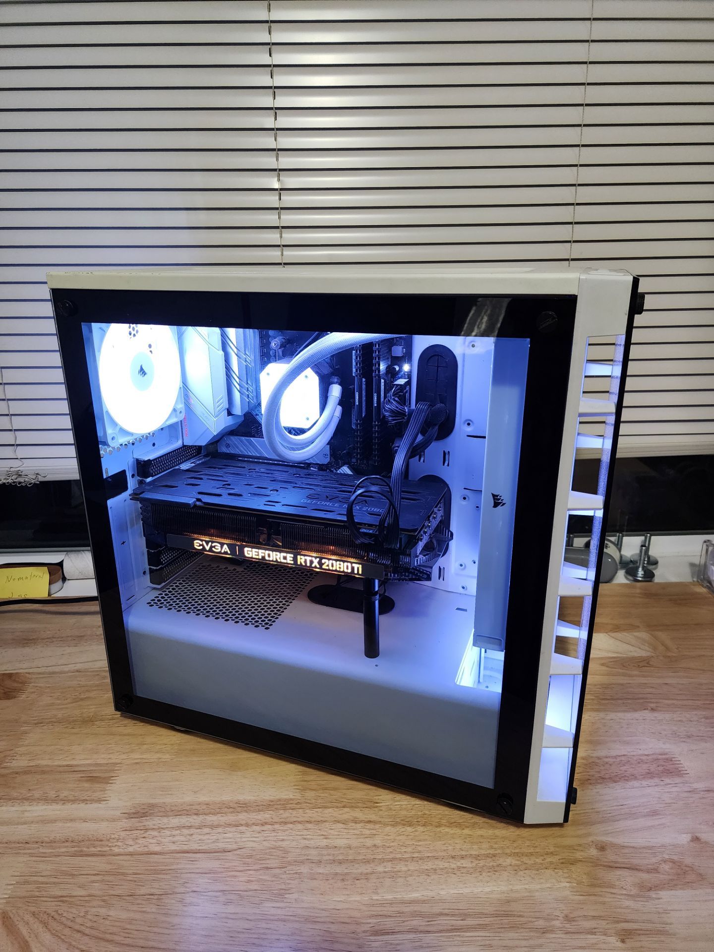 Black and white rtx 2080ti gaming pc