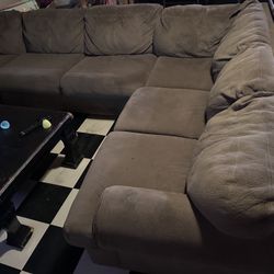 Free Sectional Couch 