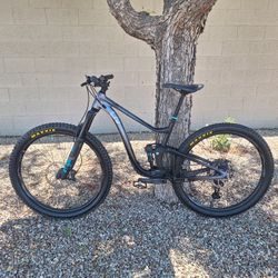GIANT LIV INTRIGUE 2 29 ER FULL SUSPENSION ( SETUP TUBELESS) CHECK MY OTHER BIKES 