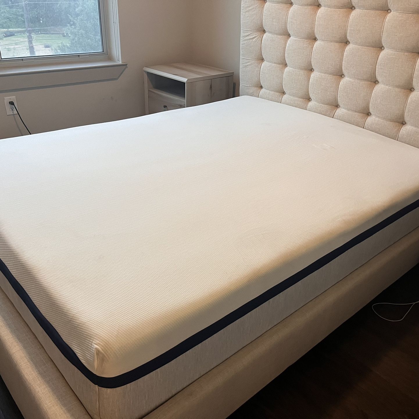 Queen Helix Midnight mattress