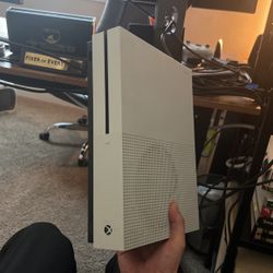 Xbox One S