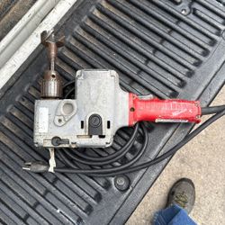 Milwaukee Hole Hang
