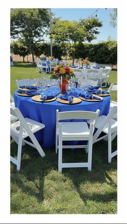 10 royal blue round table cloths