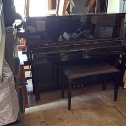 Brentwood Black Lacquer Upright Piano 