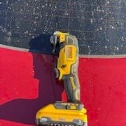 Dewalt 20v Multitool Con Bateria $100 Firme Precio 