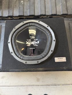 Sony Xplod 1000W Subwoofer in Enclosure