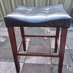 $10 Stool
