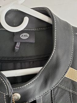 Suzuki Boulevard leather jacket 2XL $60