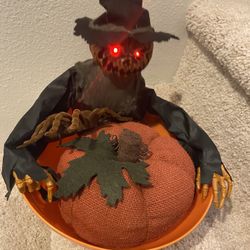 Halloween Talking Animated Scarecrow In 9 Inch Candy Bowl 