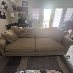 3 Seater Couch READ DISCRIPTION NOT FREE 