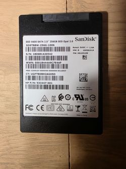 Lot of 7 SSD / HDD