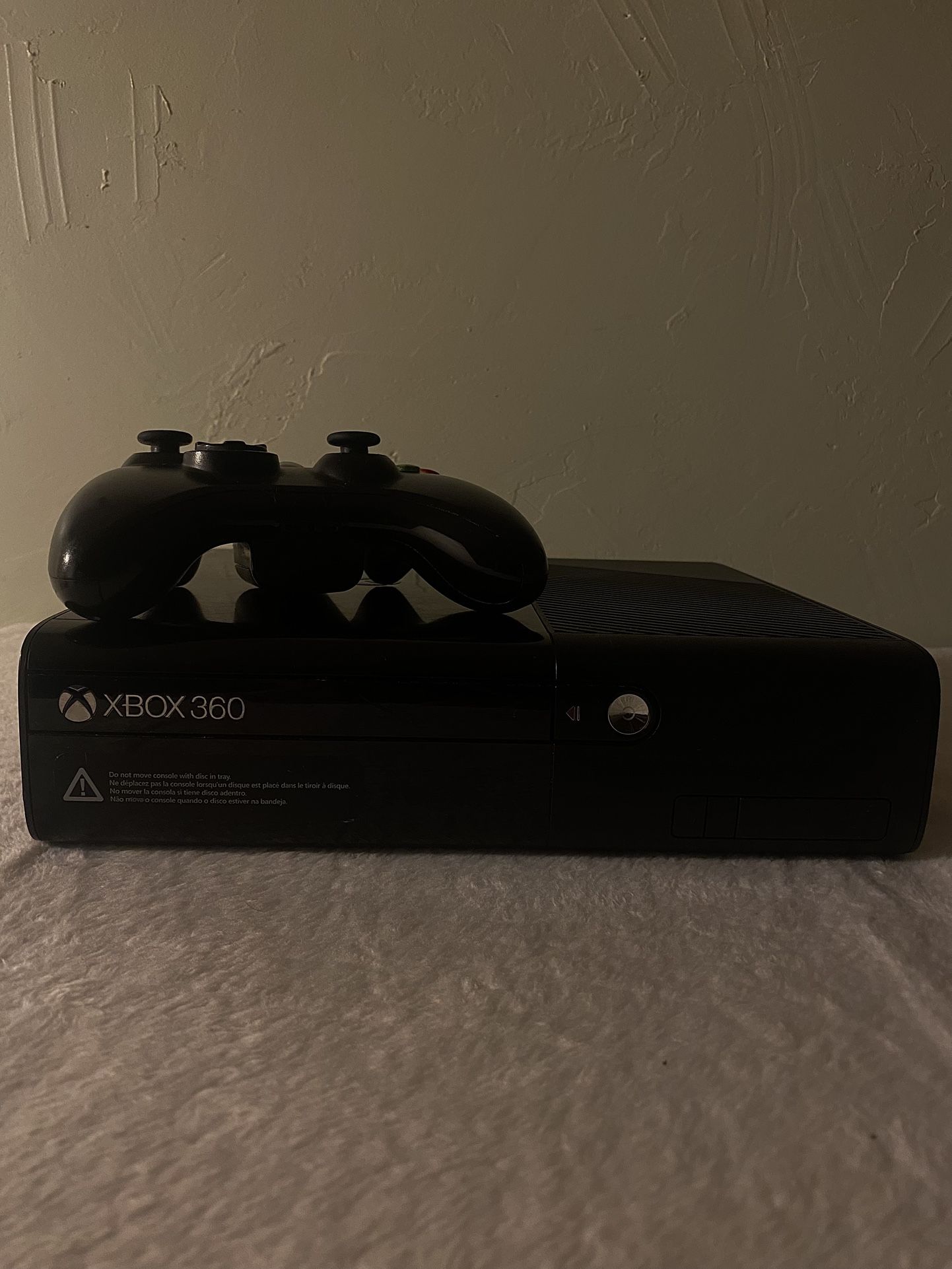 Xbox 360 E Console + Controller + Red Dead Redemption | Fully Working | Great Condition