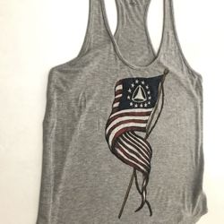 Women Active Size Medium Top American Flag